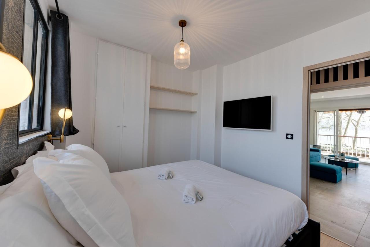 Swan Lake - Design Apartment Facing Lake 안시 외부 사진